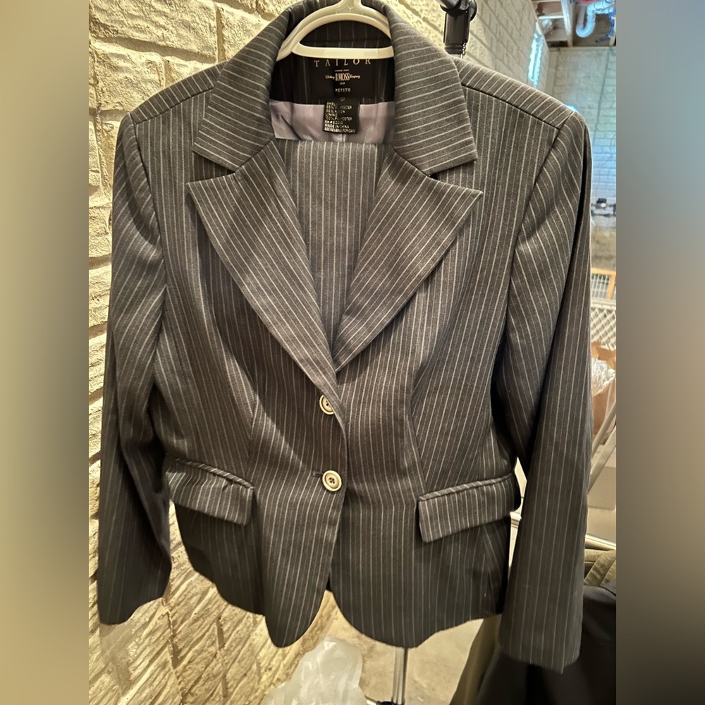 B Moss ladies pant suit - size 12 petite gray with lavender pin stripes